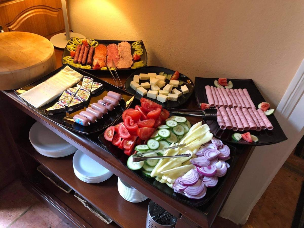 Atrium Panzio Hotel Esztergom Eksteriør billede